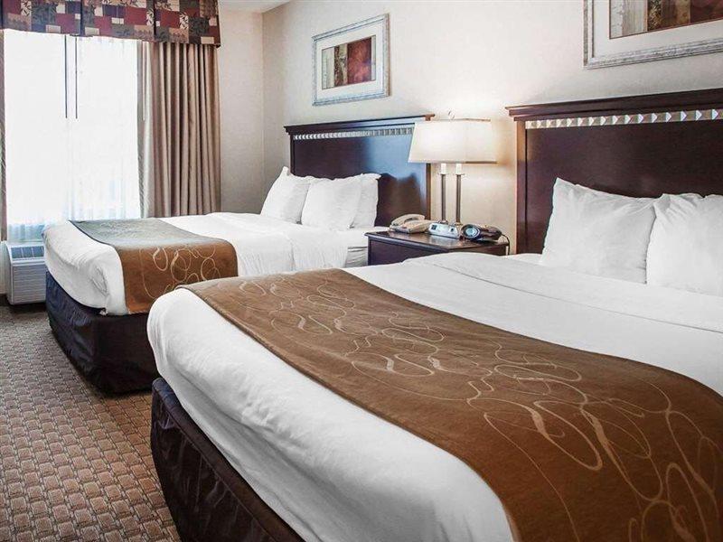 Tapa Hotel, Inn & Suites Мауа Екстериор снимка