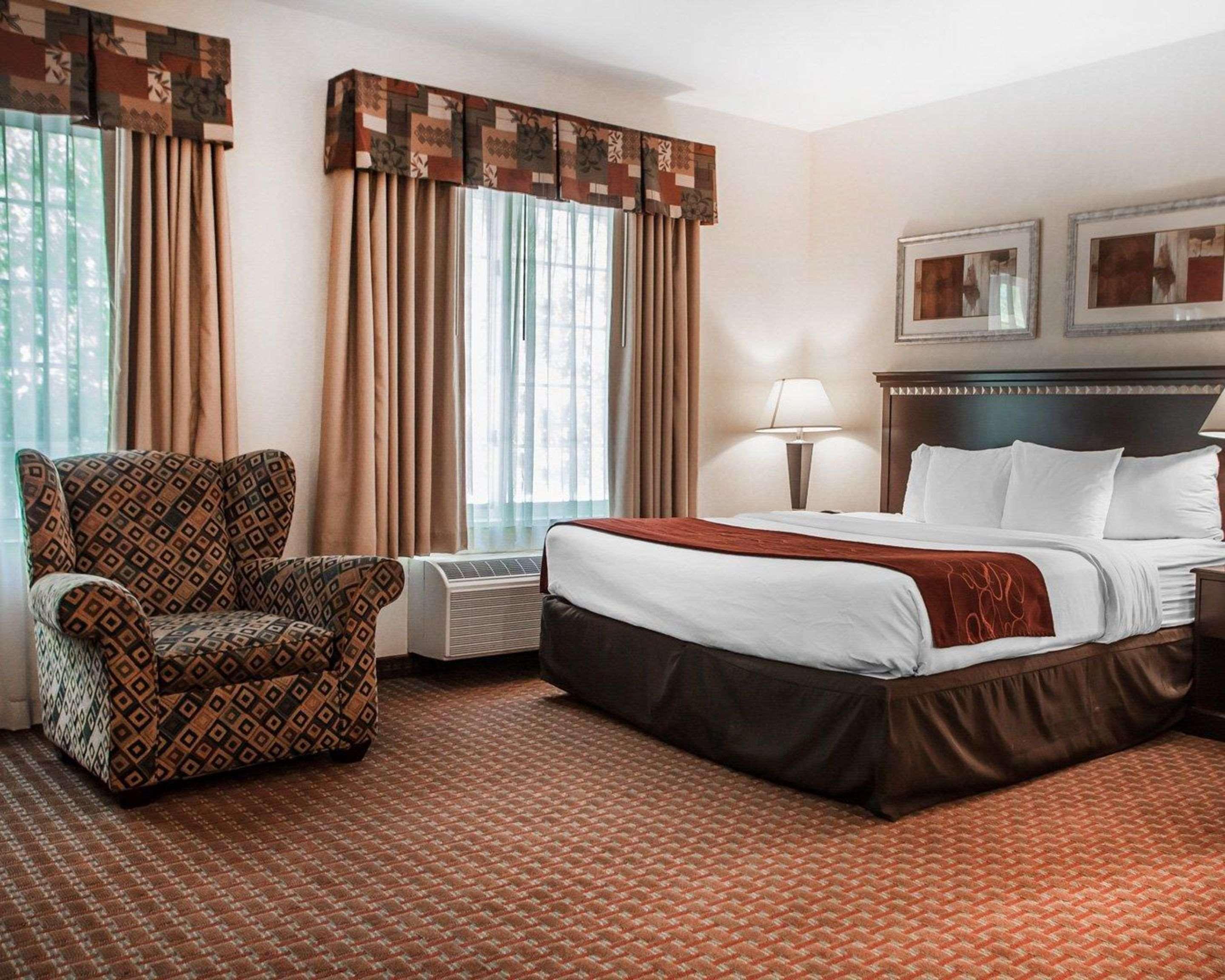Tapa Hotel, Inn & Suites Мауа Екстериор снимка