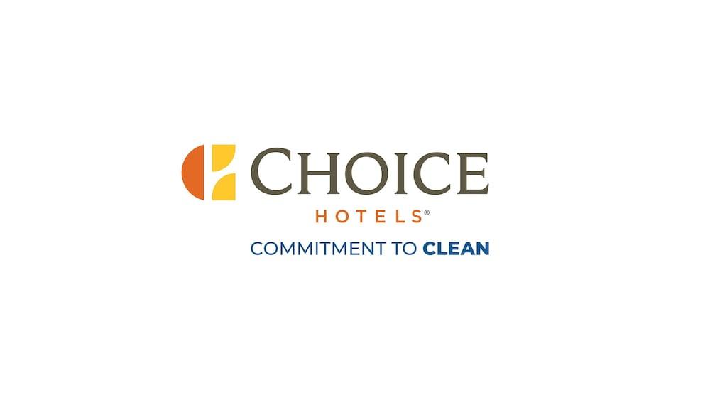 Tapa Hotel, Inn & Suites Мауа Екстериор снимка